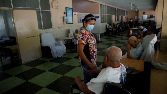 Adulto mayor de 85 años murió haciendo fila por su pensión en Nicaragua