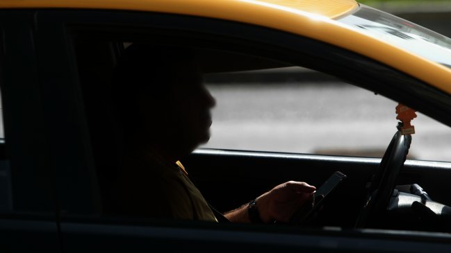 Detuvieron a taxista y pasajero con pasamontañas: Tenían armas, droga y dinero en el auto