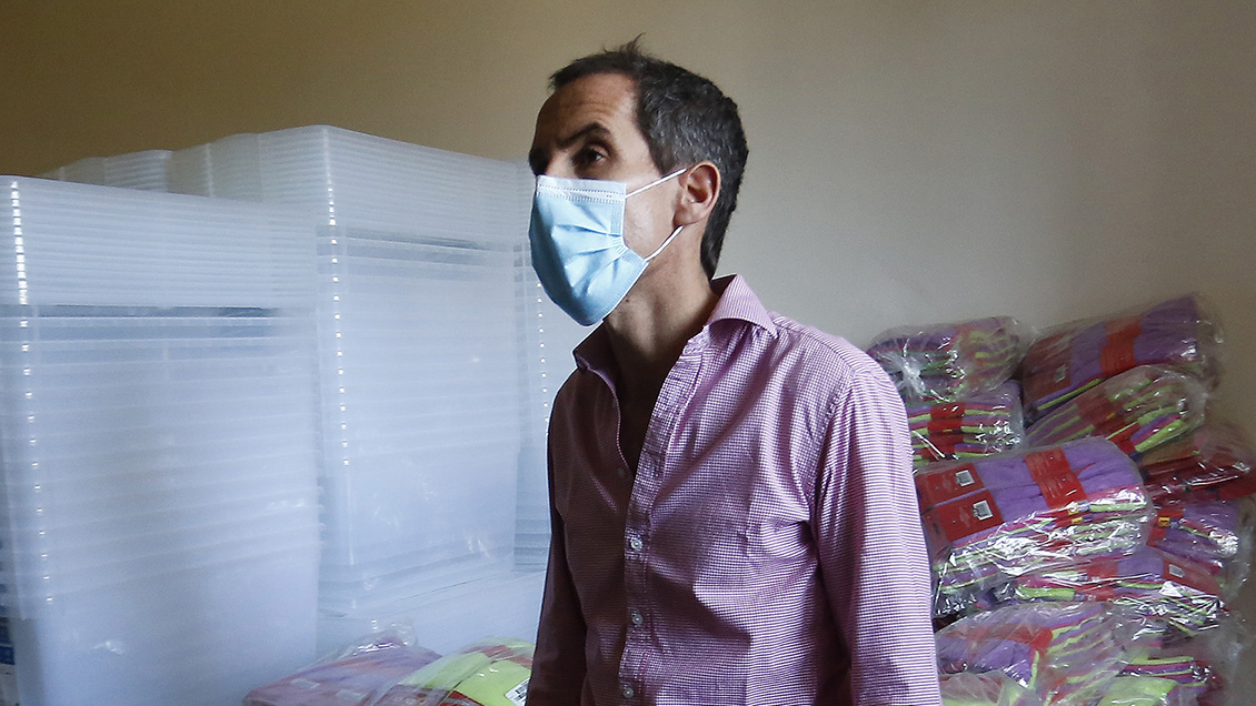 Alessandri: Pasamos de familias vulnerables a familias de clase media pidiéndonos mercadería