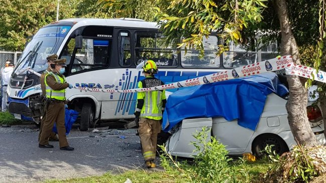 Colisión de microbús con un vehículo particular dejó una mujer fallecida en Temuco