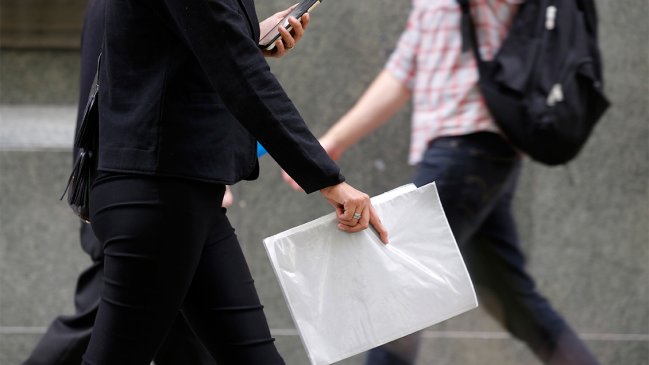 Avisos de ofertas laborales registraron caída histórica de 60,9% en abril