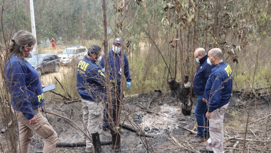 Con arraigo nacional quedó menor formalizado por incendio en Valparaíso