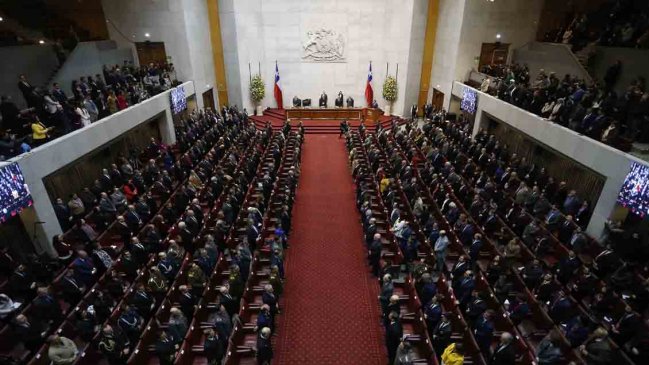 Diputados de oposición se abren a cambiar Cuenta Pública a Santiago