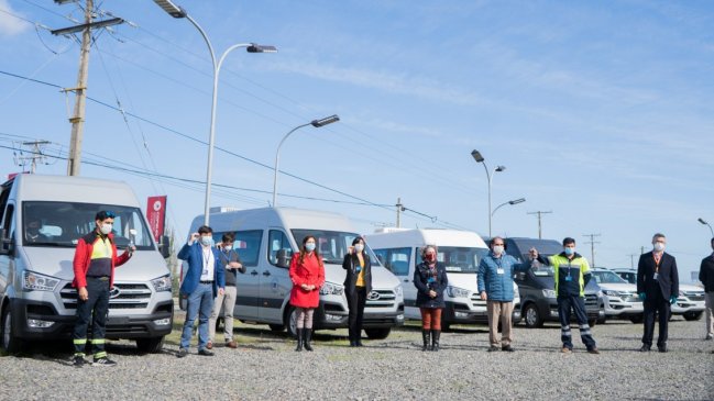 Ministerio de Salud entrega ocho vehículos de acercamientos a hospitales de Ñuble