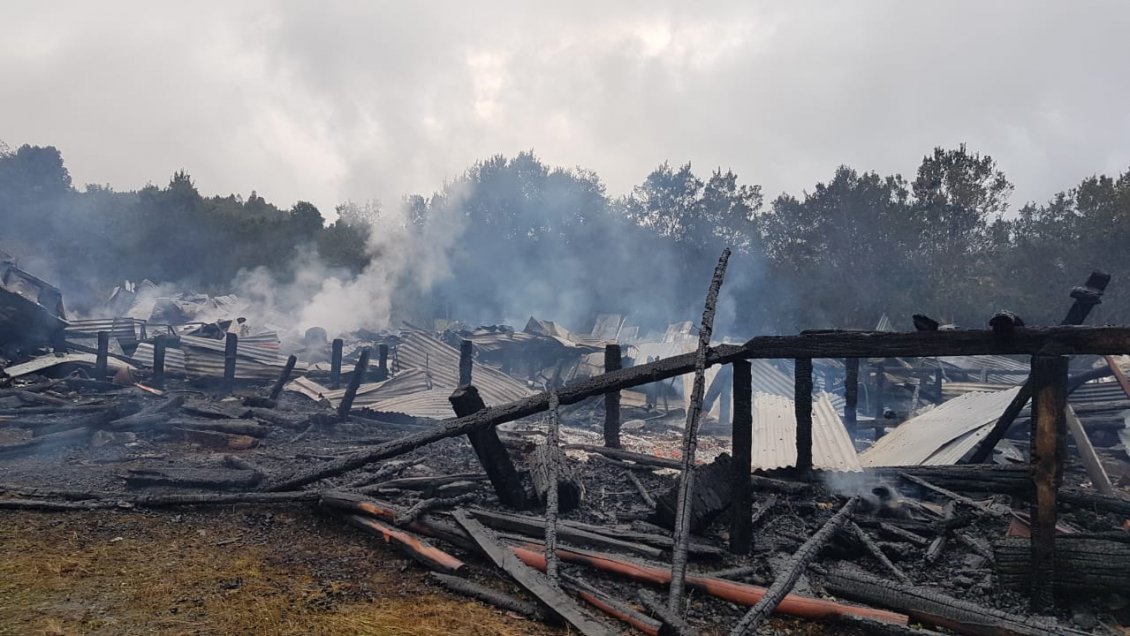 Carabineros investiga acción de un pirómano tras seguidilla de incendios en sector rural de Puerto Varas