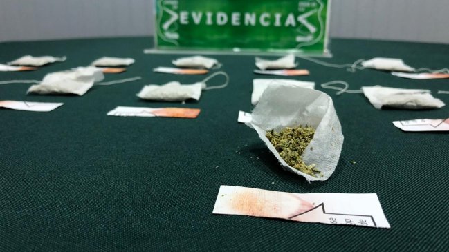 Una caja con té de hierbas enviada a la Cárcel de Coyhaique no tan inocente como parecía