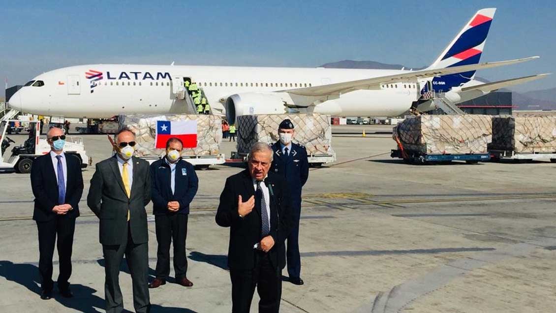 Gobierno recibió 21 toneladas de insumos y 60 ventiladores donados por empresarios chinos