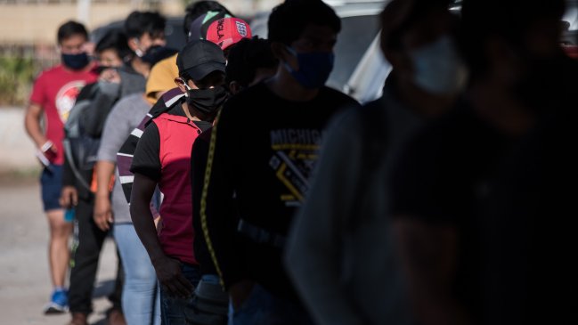 Ciudadanos peruanos varados en Arica retornarán a su país el 24 de mayo