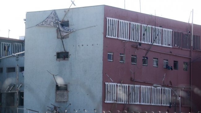 Gendarmería trasladó a 128 internos desde el penal Colina I tras incidentes