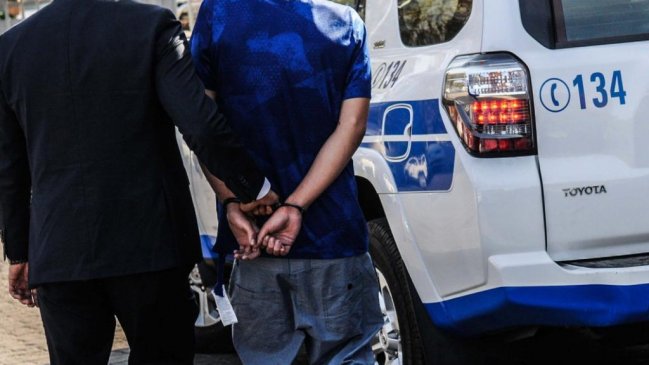 Arresto domiciliario para sujeto acusado de circular y protagonizar fuga en vehículo robado en Requínoa