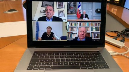   Piñera dialogó por videoconferencia con Bachelet, Lagos y Frei 