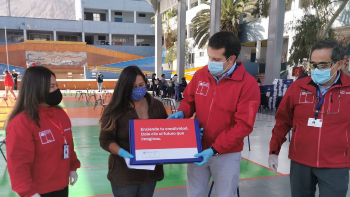 Se inició entrega de computadores a alumnos de séptimo básico en Antofagasta