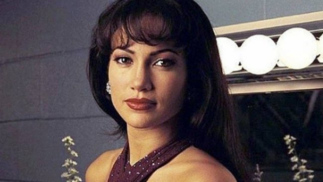 Revelan escenas nunca vistas de Jennifer Lopez como Selena Quintanilla