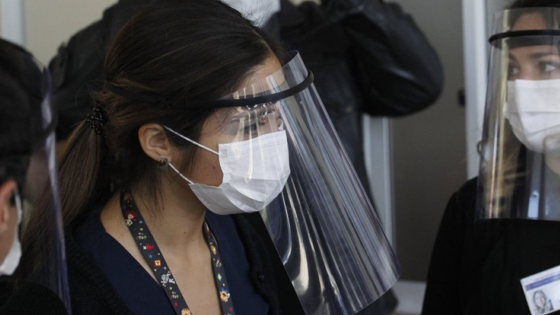 Gremios de la salud de Ñuble advierten posible quiebre de stock en elementos de protección personal