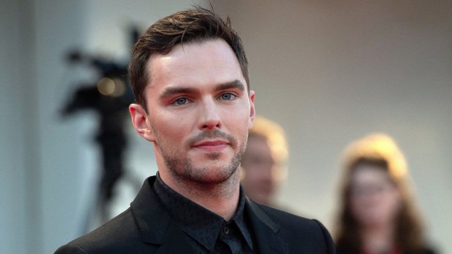 Cambio de villano: Nicholas Hoult abandona 