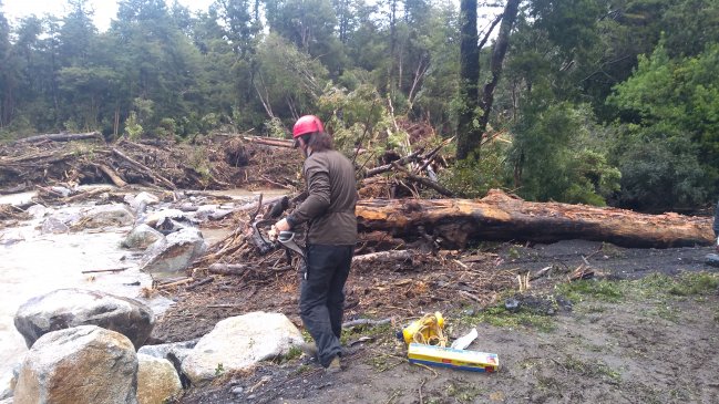 Chaitén: Intendente hizo mea culpa por descoordinaciones con la comunidad ante la emergencia