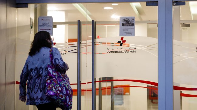 Clínicas de Chile: Desde el inicio de la emergencia hemos aportado 270 camas UCI