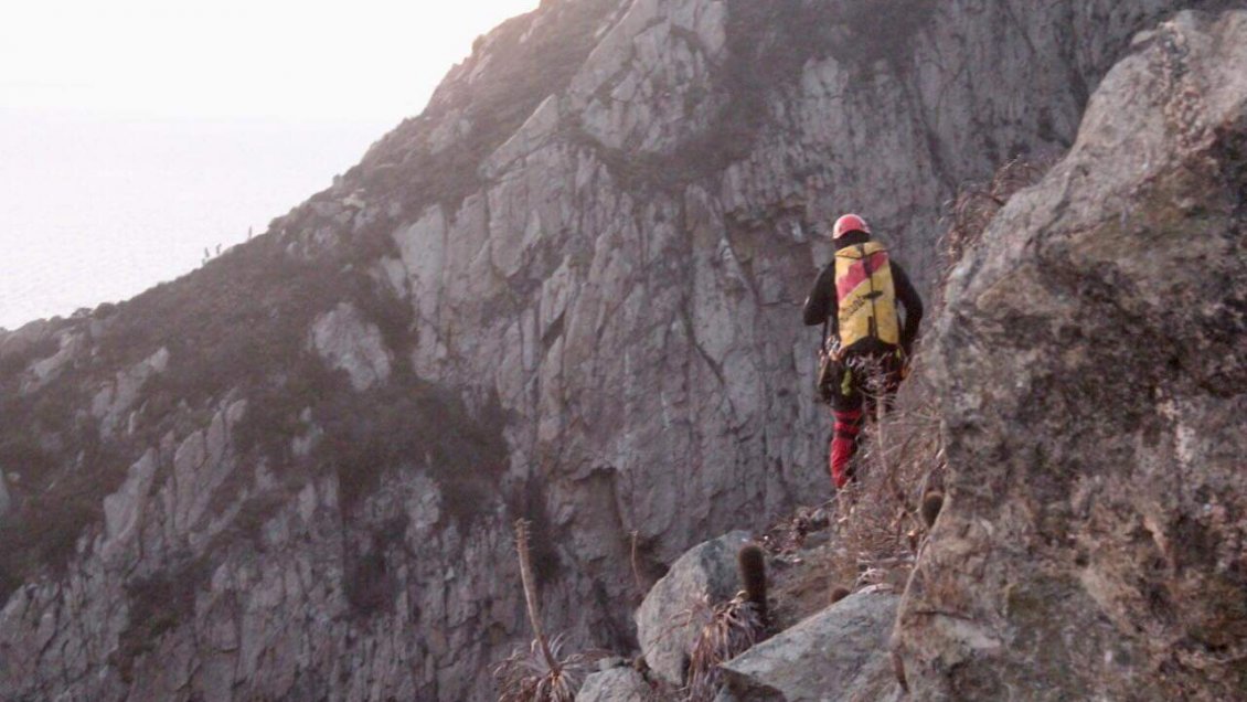 Identifican a hombre rescatado sin vida desde el mar en Valparaíso