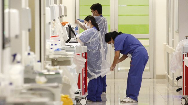 Ministro Mañalich: No hemos enfrentado el dilema de la 