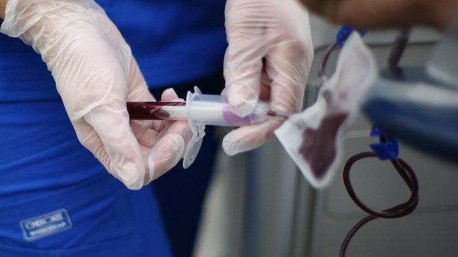 Polémica por plasma inmune: Organizaciones salen al paso de declaraciones de Mañalich