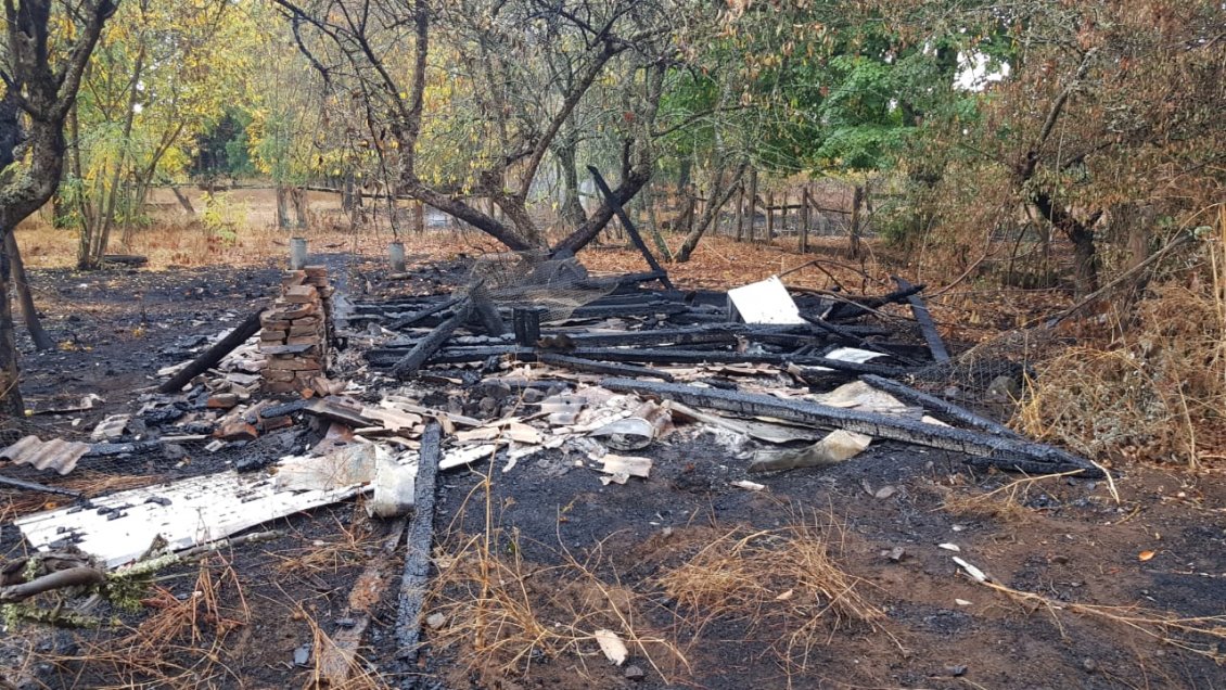 Desconocidos quemaron un galpón en sector rural de Victoria