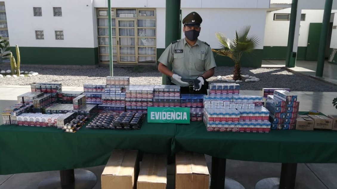 Detienen a dos personas por robo a camión repartidor de cigarrillos en Alto Hospicio