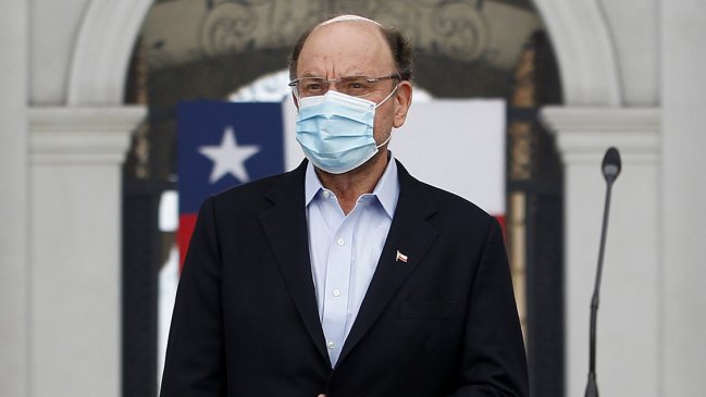 Alfredo Moreno es el primer ministro en dar positivo por Covid-19