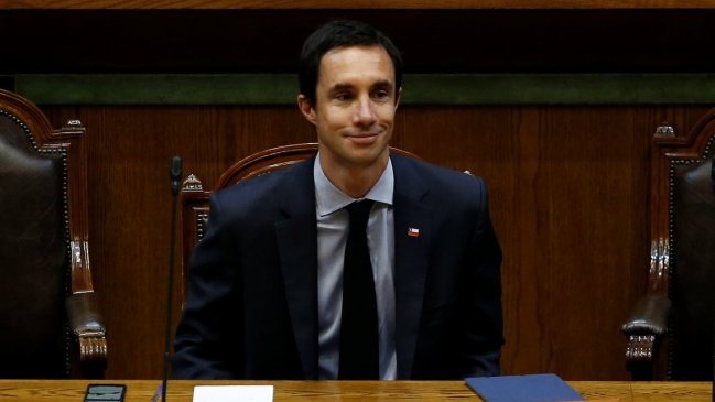 Ministro de Energía dio positivo por Covid-19