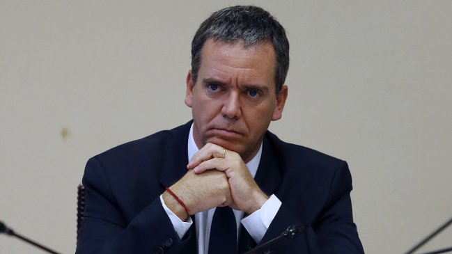 Harboe por límite a la reelección sin 