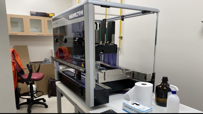 Robot permitirá procesar hasta 96 exámenes PCR 