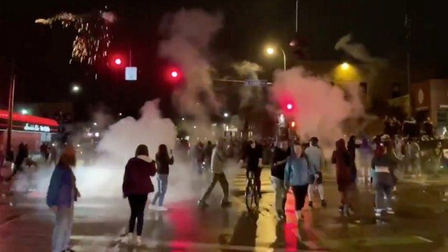 Protestas se recrudecen en Mineápolis por muerte de afroamericano a manos de la policía