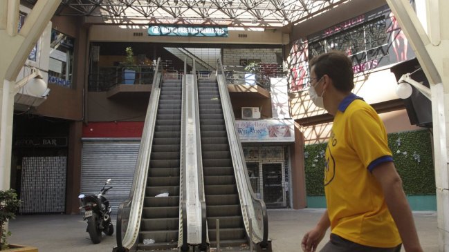 Desplome en ventas presenciales hunde las cifras del comercio