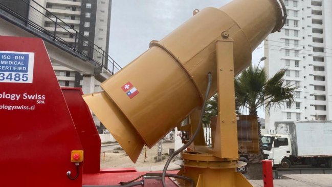 Con un cañón continúa sanitización de calles en La Serena