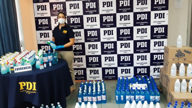 Incautan más de 600 litros de alcohol gel sin autorización sanitaria en Arica
