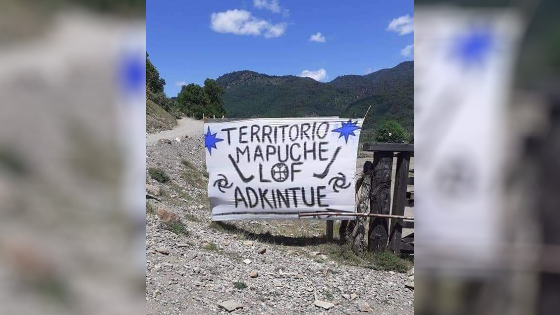 Carabineros desalojó a familias mapuche que mantienen toma de terrenos en Lonquimay