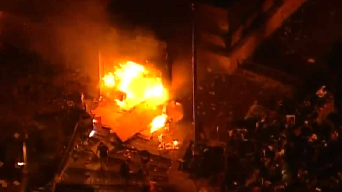 Minnesota llama a la Guardia Nacional ante violencia de protestas tras crimen de George Floyd