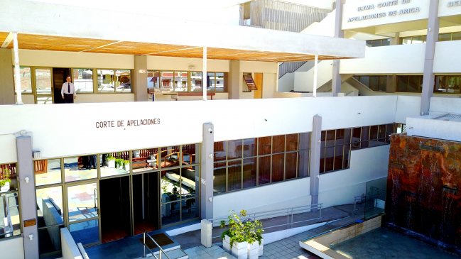 Corte de Arica ratificó la prisión preventiva para sujeto que armó barricadas en toque de queda