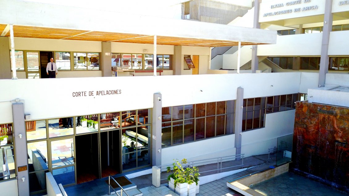 Corte de Arica ratificó la prisión preventiva para sujeto que armó barricadas en toque de queda