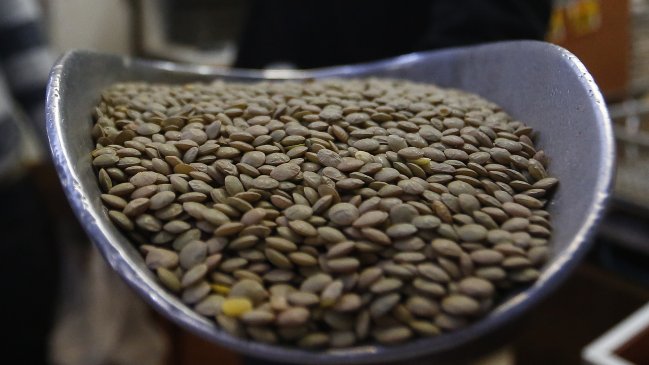 Ministro de Agricultura: No hay razón para especular con precios o acaparar alimentos