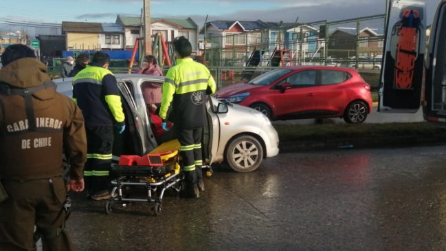 Accidente de tránsito dejó dos personas lesionadas en Punta Arenas