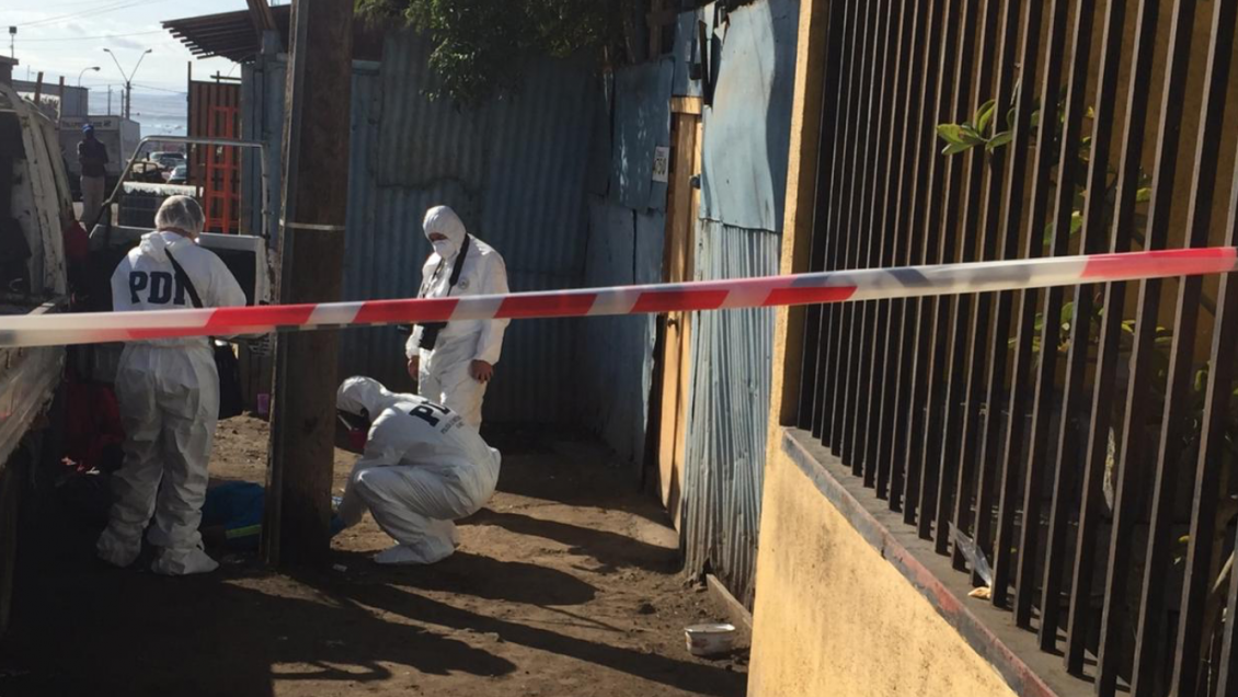 Descartan Covid-19 en hombre encontrado muerto en un furgón en Antofagasta