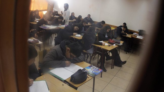Comisión de Educación aprobó en general suspensión del Simce y la Evaluación Docente