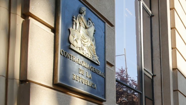 Piden investigar a administrador regional de Arica por permisos irregulares durante cuarentena