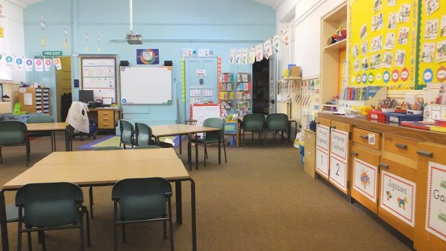 Reino Unido abandonó el plan de retorno escolar antes de las vacaciones