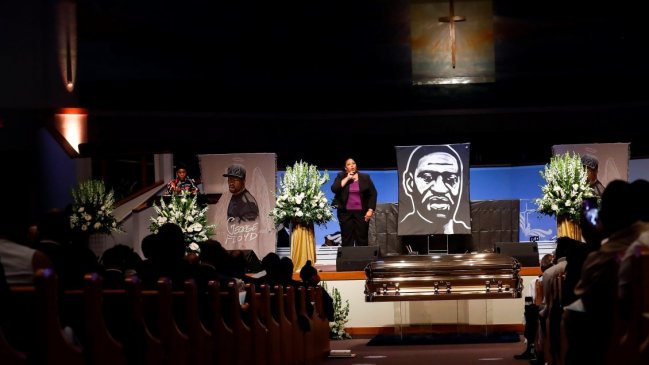 Estados Unidos despidió a George Floyd en un funeral privado por 