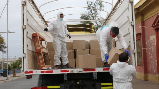 Tras petición de alcaldesa, Farkas donará 300 canastas de alimentos para los garzones de Caldera