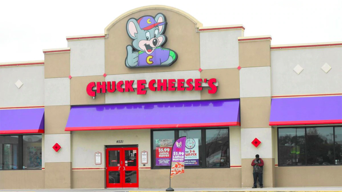 Popular Chuck E. Cheese restaurant on the brink of bankruptcy in the ...