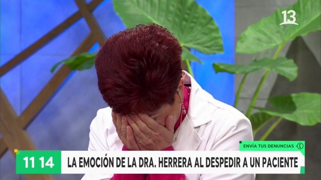 Doctora Herrera se emocionó en vivo y fue sorprendida por su marido en 