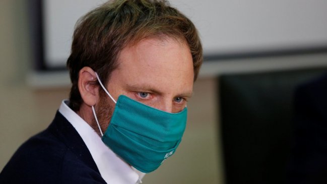 Minsal ordenó sumario por residencia sanitaria presuntamente ligada a funcionario