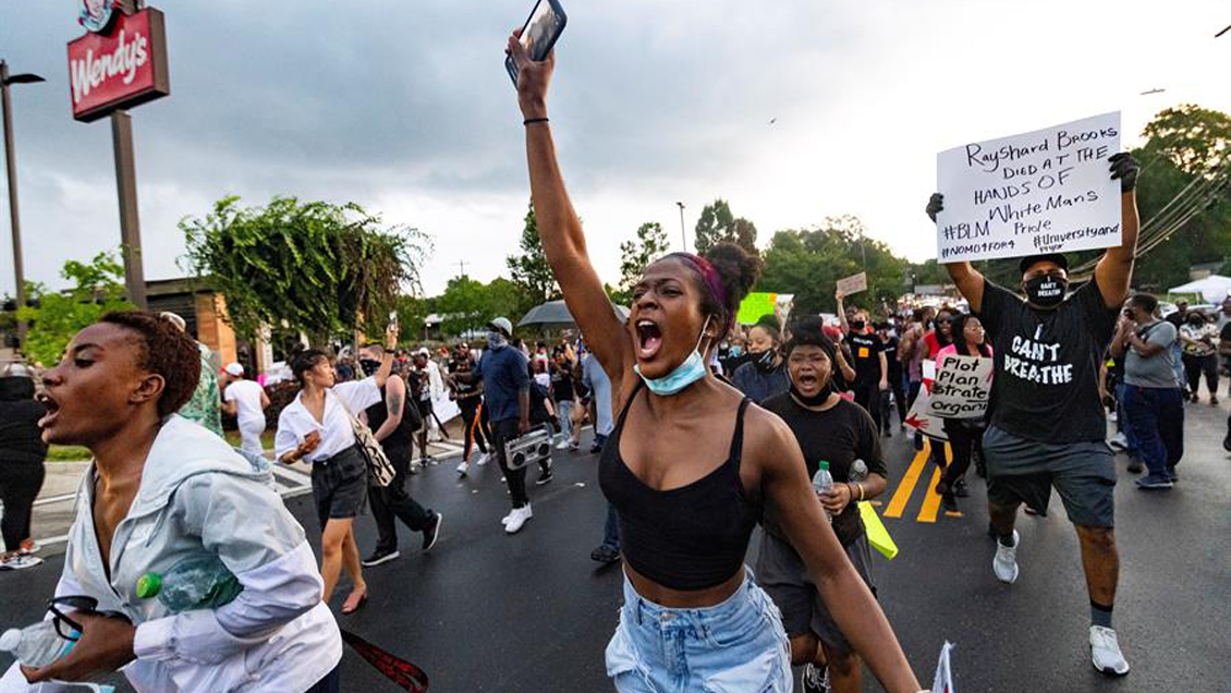 Atlanta exige justicia tras homicidio de otro joven negro a manos de policía